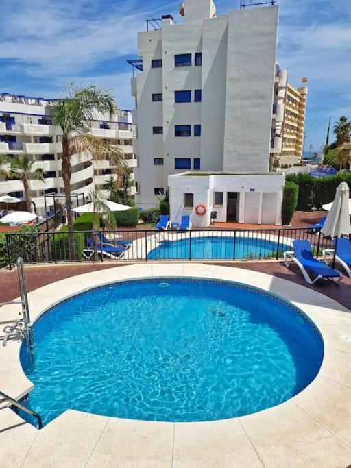 Apartmán Acogedor Piso Con Terraza Y Parking! Benalmádena Exteriér fotografie