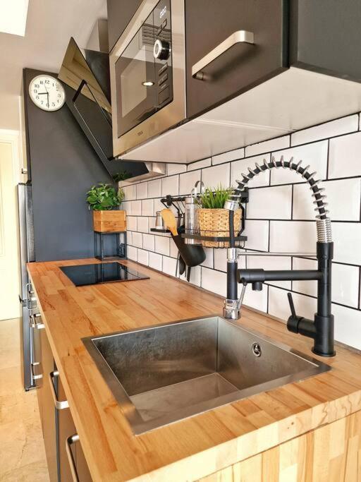 Apartmán Acogedor Piso Con Terraza Y Parking! Benalmádena Exteriér fotografie