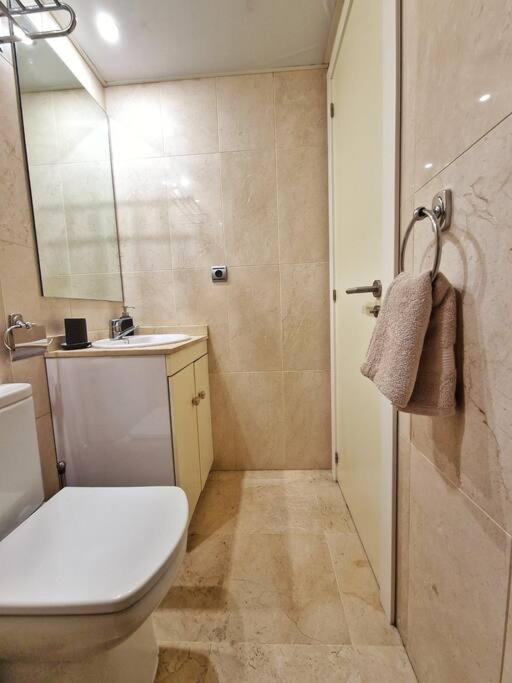Apartmán Acogedor Piso Con Terraza Y Parking! Benalmádena Exteriér fotografie