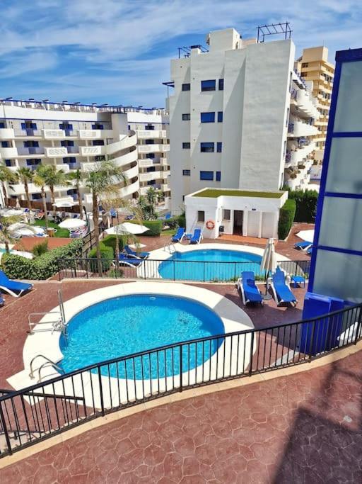 Apartmán Acogedor Piso Con Terraza Y Parking! Benalmádena Exteriér fotografie