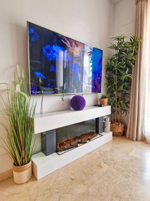 Apartmán Acogedor Piso Con Terraza Y Parking! Benalmádena Exteriér fotografie