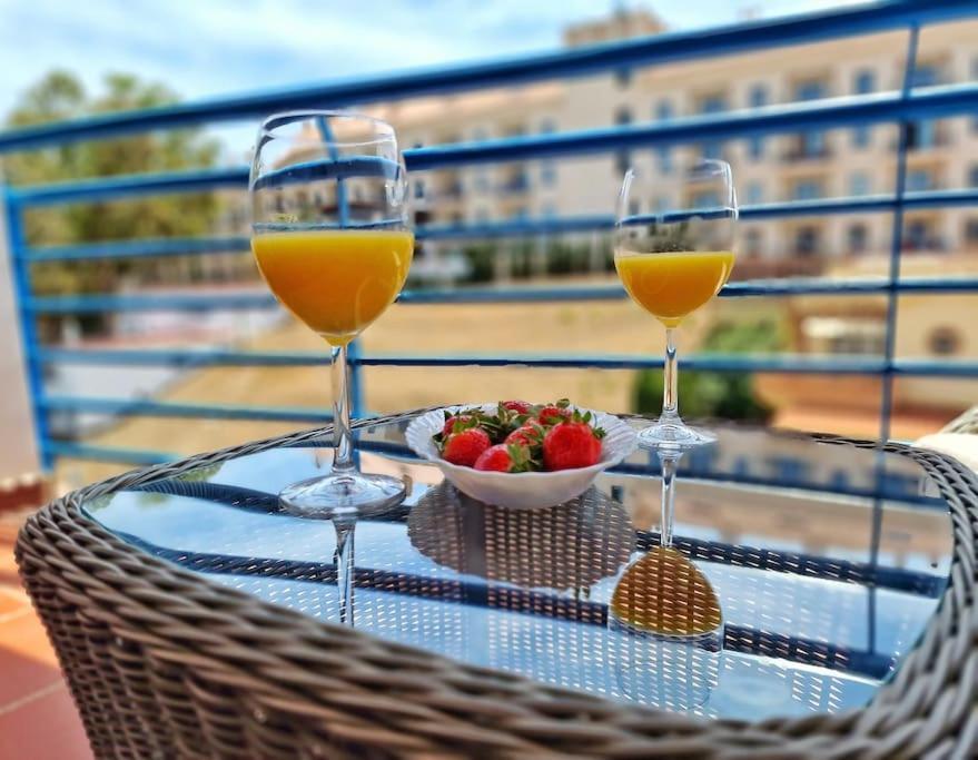 Apartmán Acogedor Piso Con Terraza Y Parking! Benalmádena Exteriér fotografie