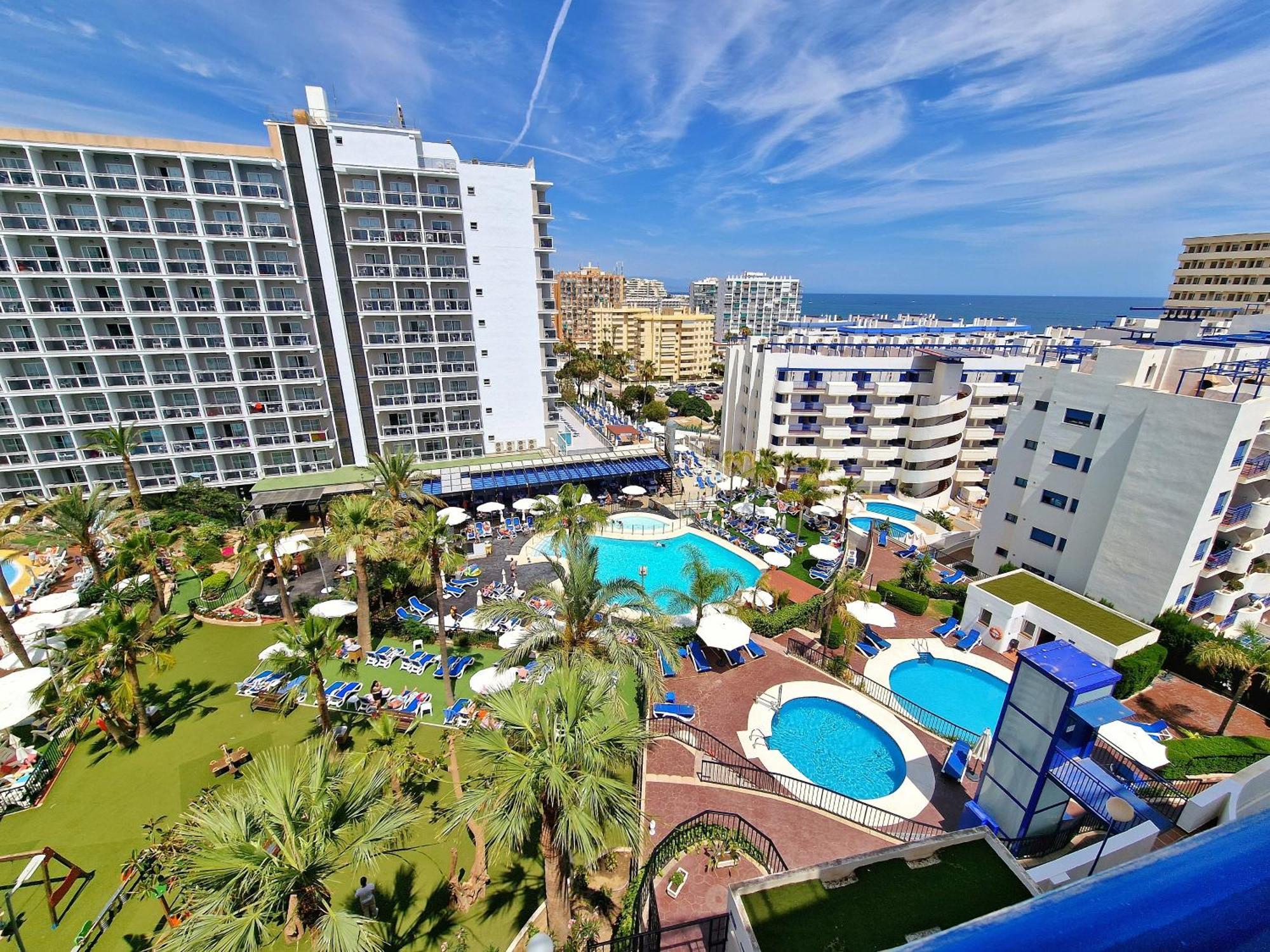 Apartmán Acogedor Piso Con Terraza Y Parking! Benalmádena Exteriér fotografie